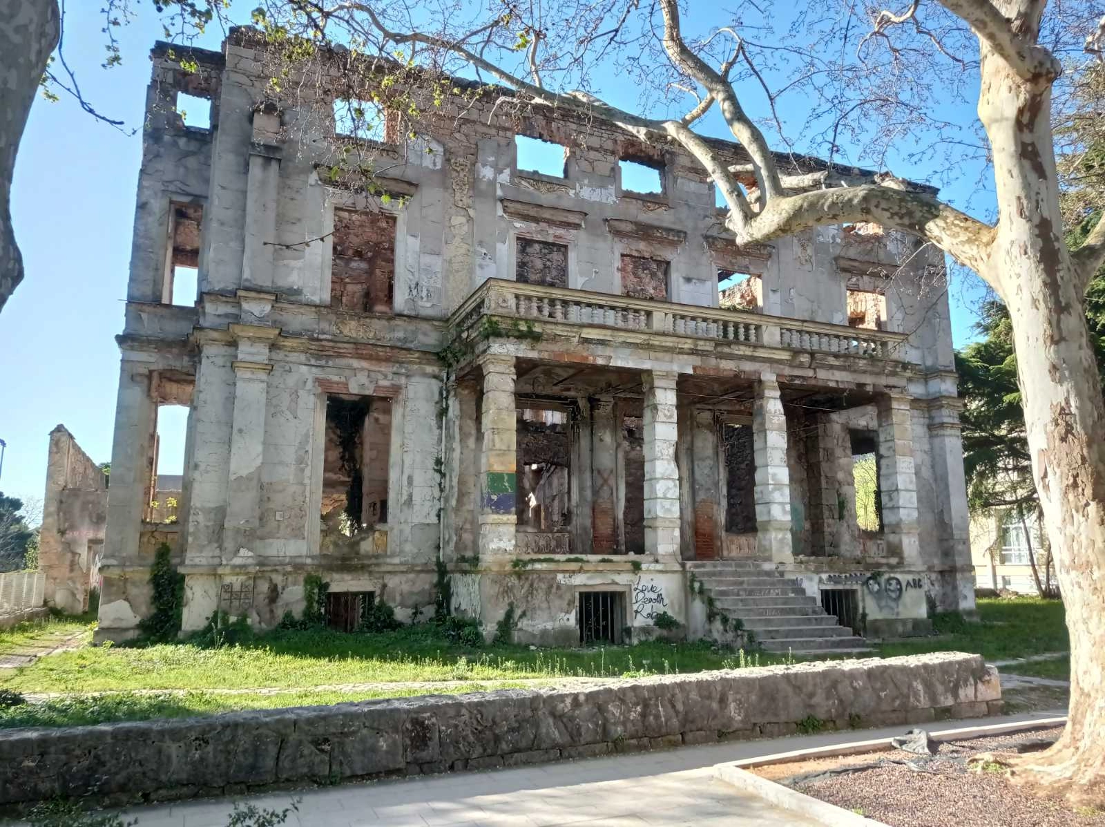 Zašto se ne obnavlja kuća Mujage Komadine u centru Mostara?